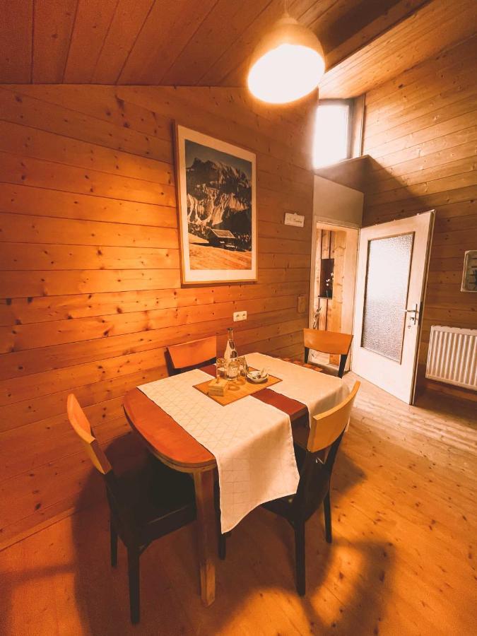 Naturnahes Familienchalet Mit Garten - Wifi - Netflix - Nur 15 Minuten Vom Chiemsee Und 35 Minuten Von Muenchen Entfernt Vogtareuth 외부 사진